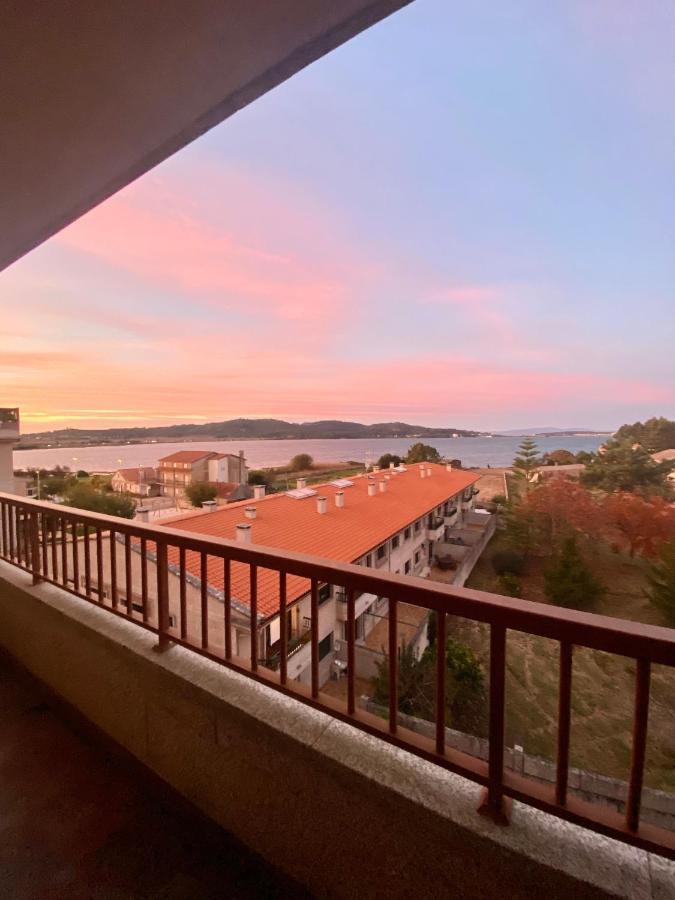 Apartamentos A Lanzada Pontevedra Bagian luar foto